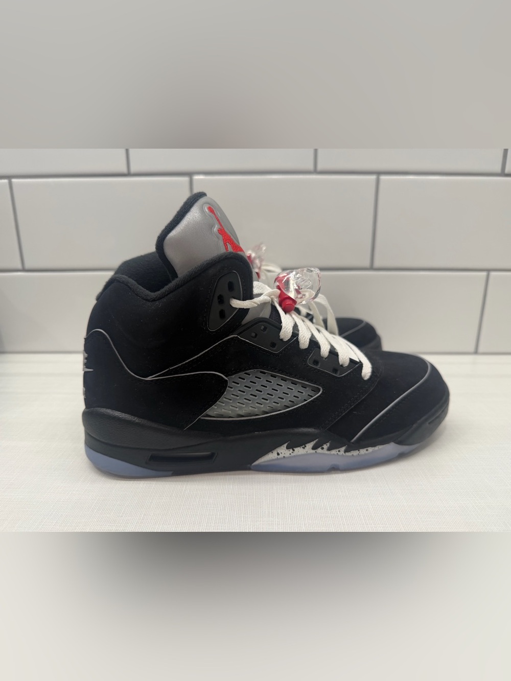 Air Jordan 5 OG “Black Metallic Reimagined” size 6Y